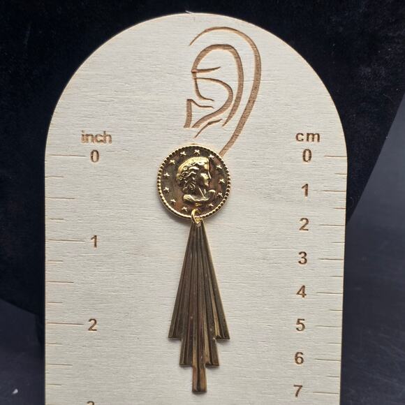 Gold Tone Cameo Lady Face Coin Earrings Art Deco Vintage Jewelry - Picture 2 of 6